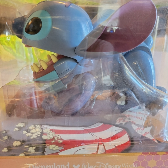 Stitch Attacks! Action Toy Figure Game - Picture 3 of 6